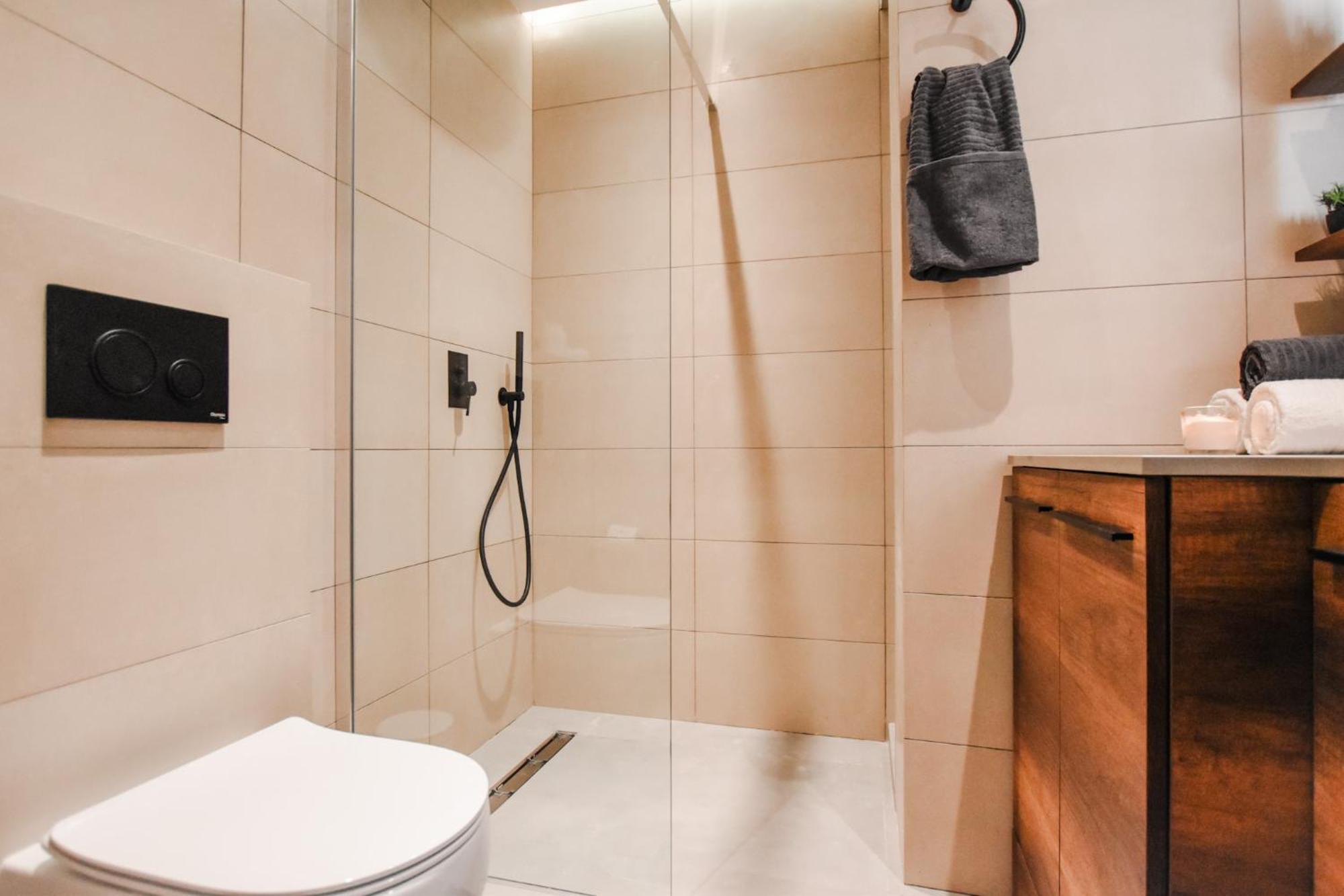 Naomi's - Designer Furnished In The Heart Of Sliema