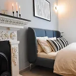 Naomi\'S Studio - Designer Furnished In The Heart Of Sliema